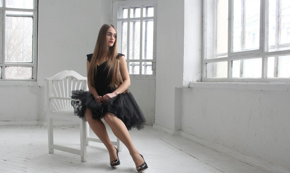 Bronz Tene Hangi Renk Kıyafet Gider?